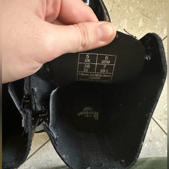 Dr. Martens Jadon Patent Platform Leather Boots - Picture 4 of 5